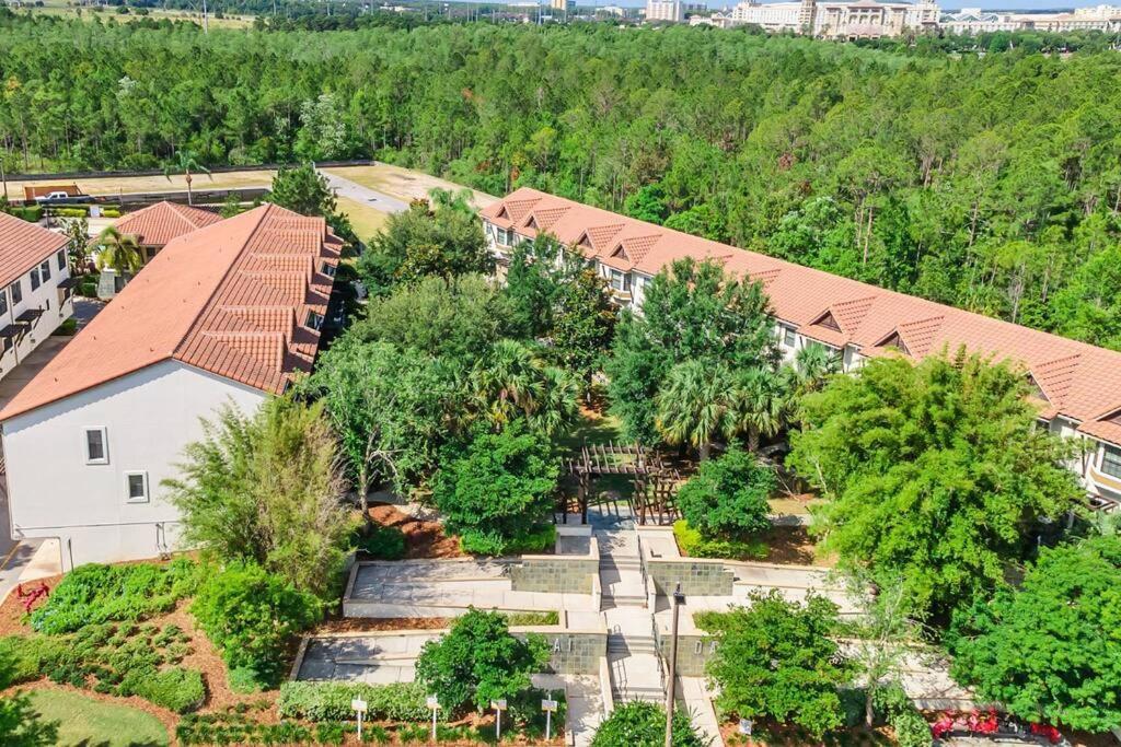 Beautiful 4br Family Townhome At Area Orlando