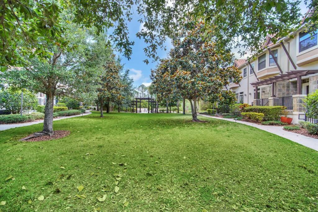 Beautiful 4br Family Townhome At Area Casa de férias