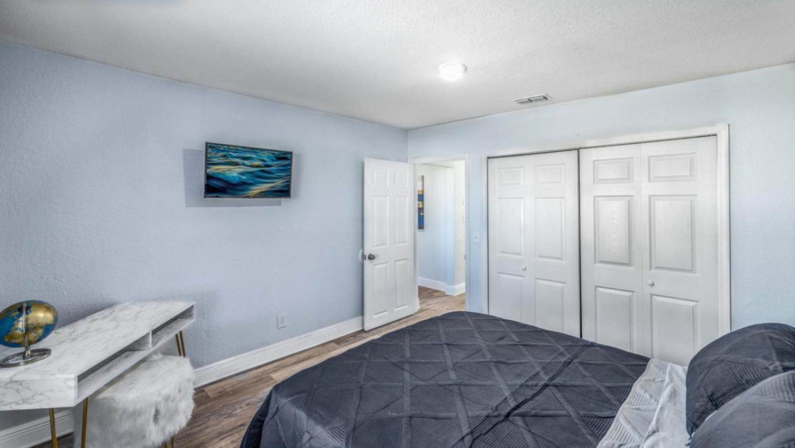 3Br, High-Speed Wifi, Pets Welcome Near Disney! Holiday home Orlando