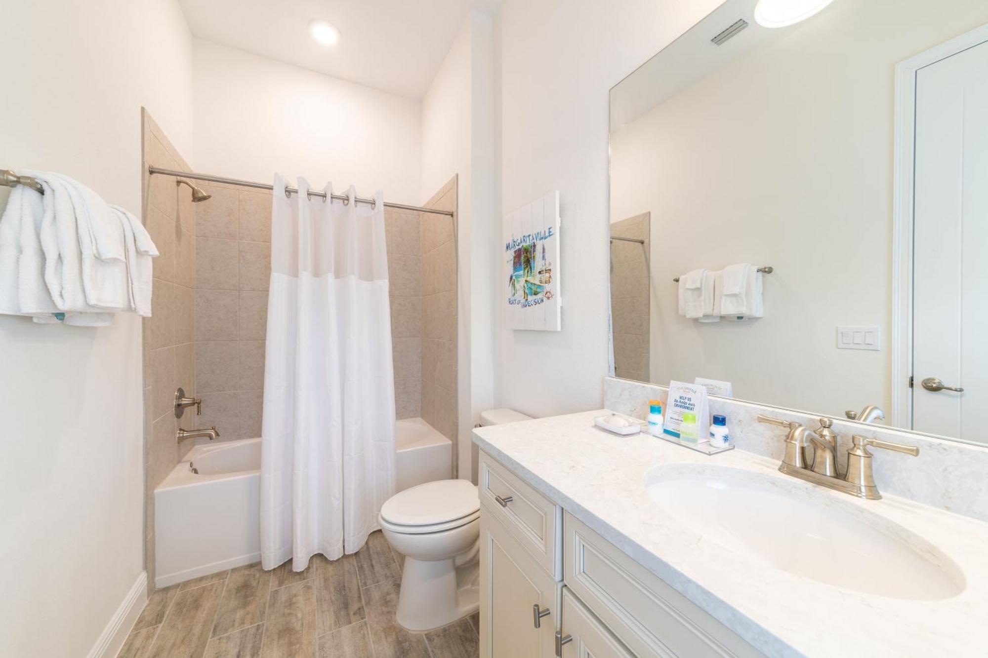 Holiday home Island Time With Hot Tub Near With Margaritaville Access - 8040su *