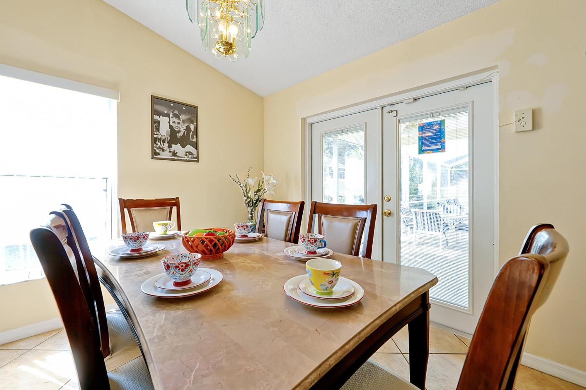 Minutes From - Entertainment Haven With Pool Villa *