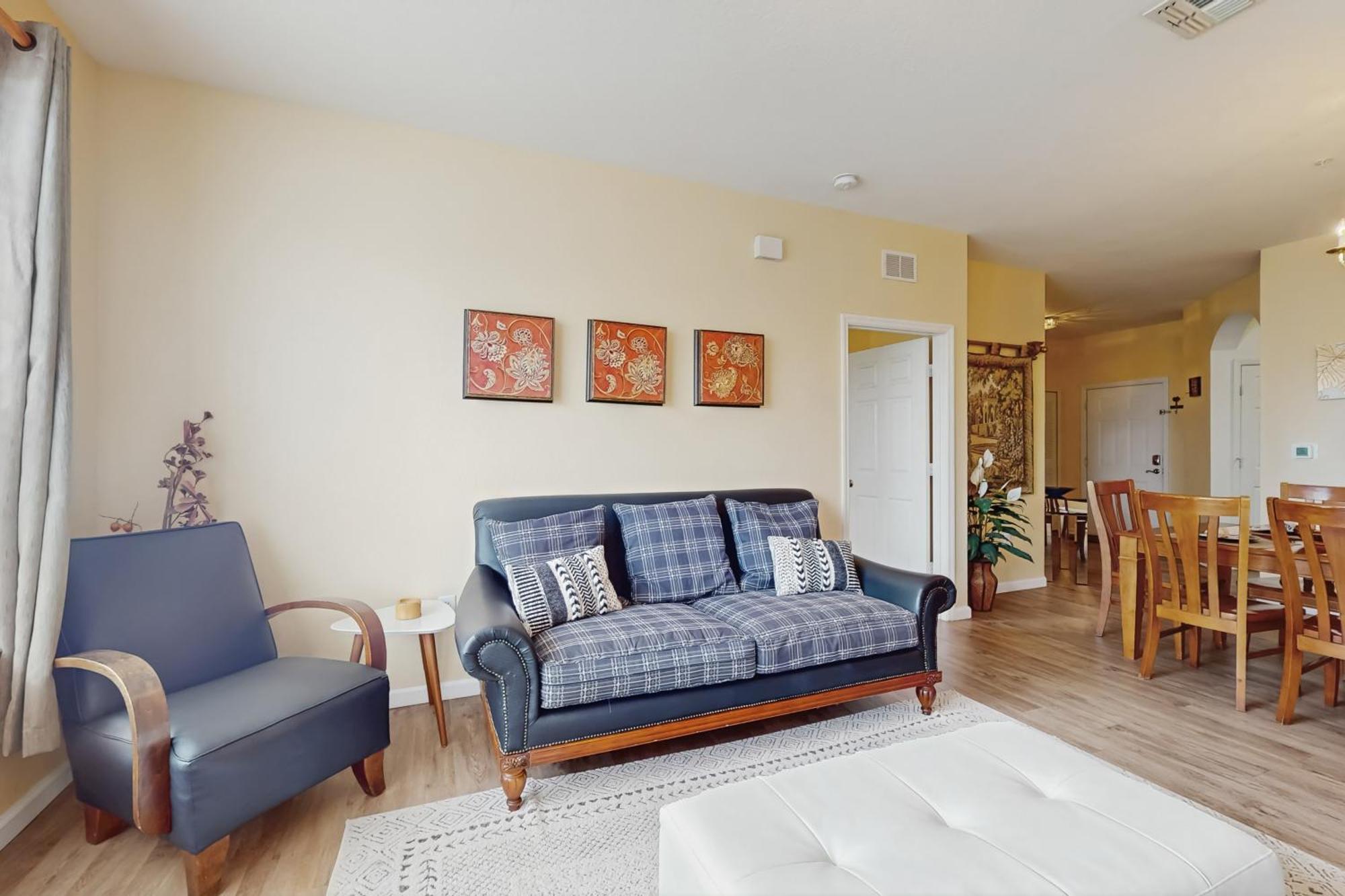 Serenity Loop Apartment