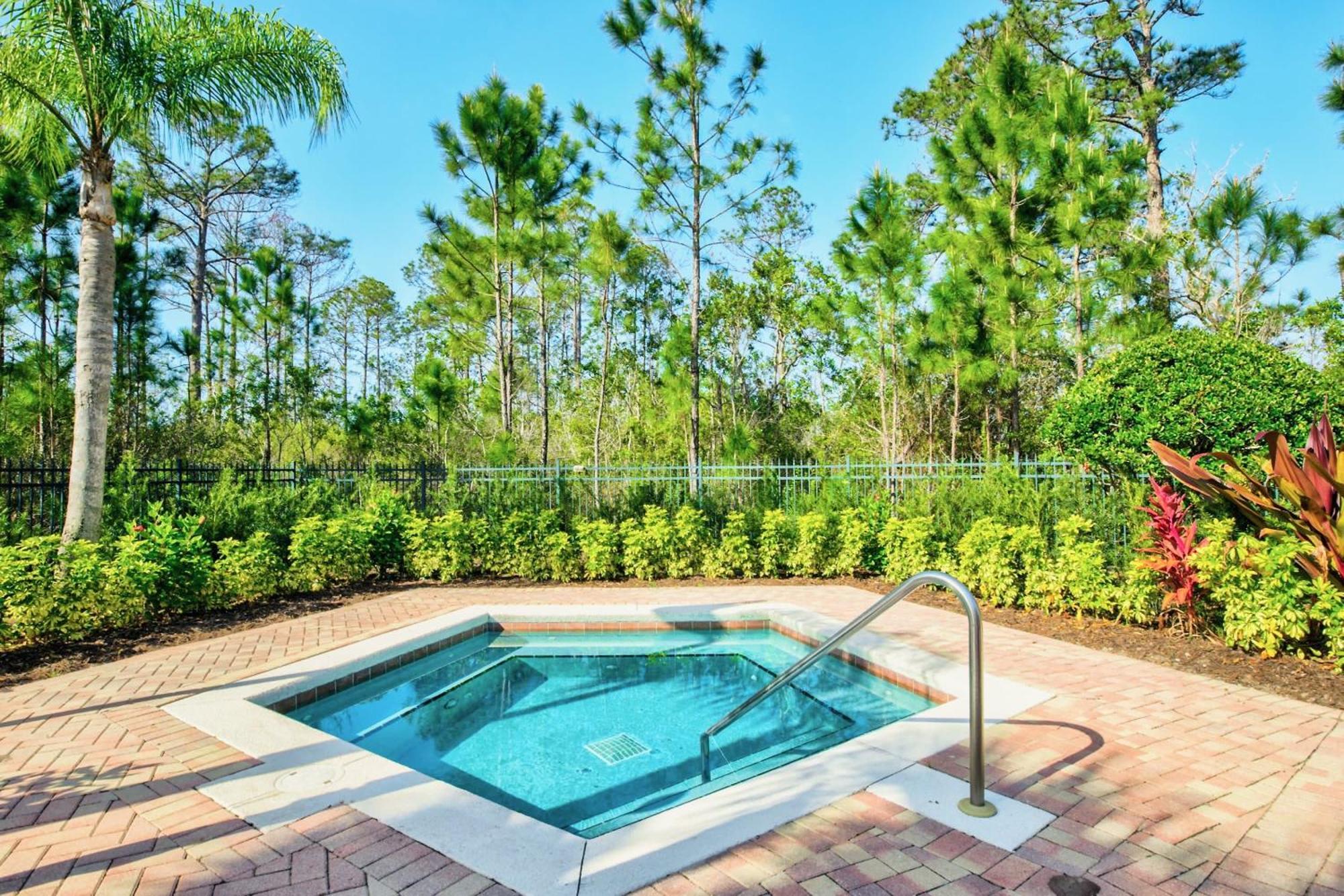 Holiday home Relaxing 3br Near - Pool And Hot Tub *
