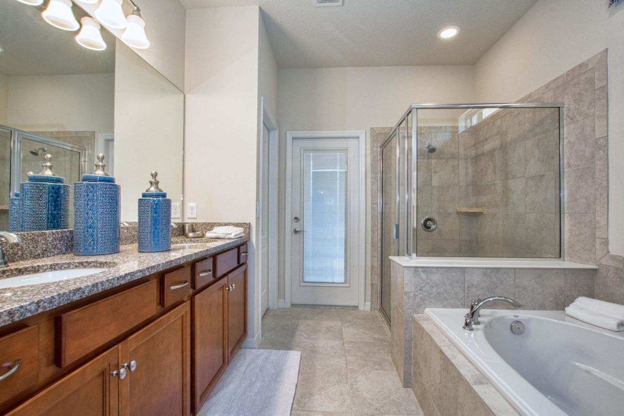 Windsor At Westside-8 Bedrooms House W/pool-3711ww Orlando