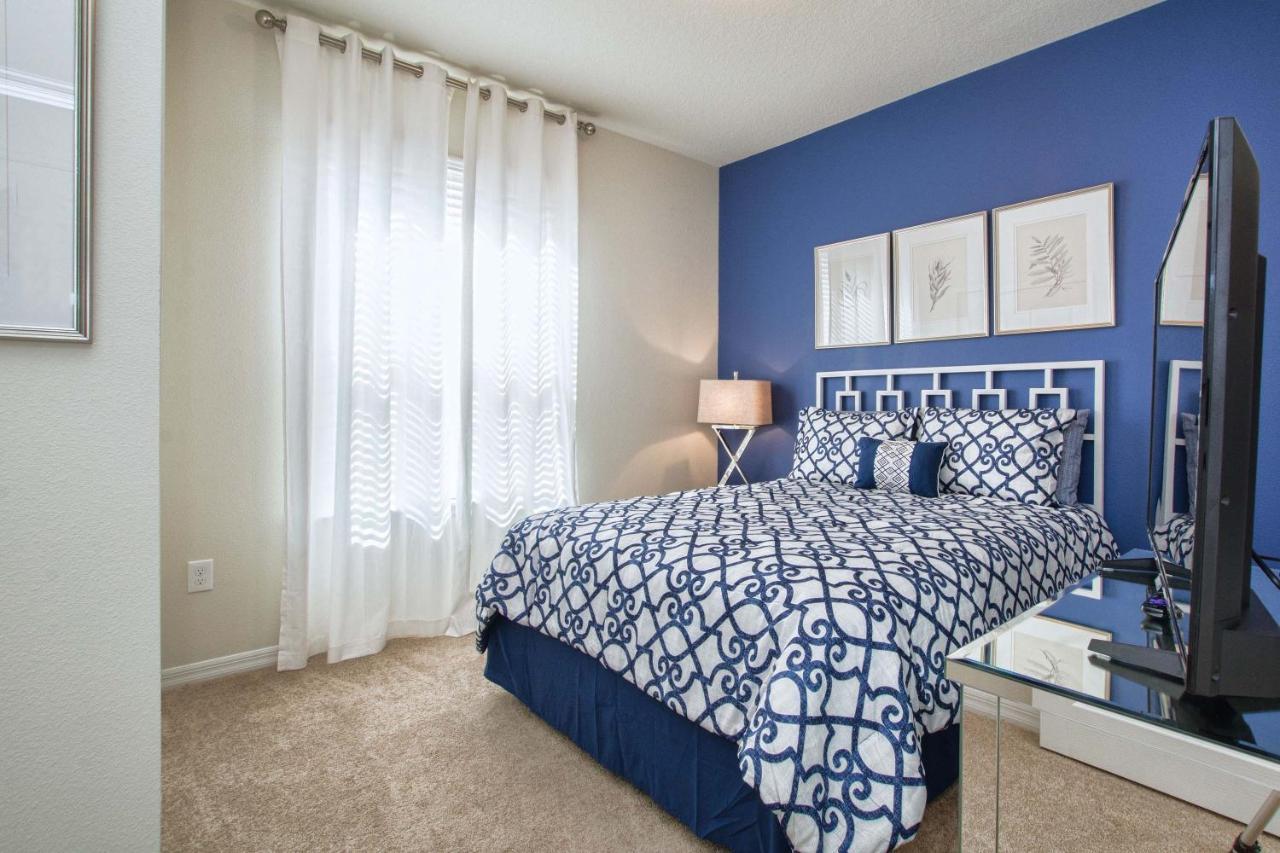 Windsor At Westside-8 Bedrooms House W/pool-3711ww