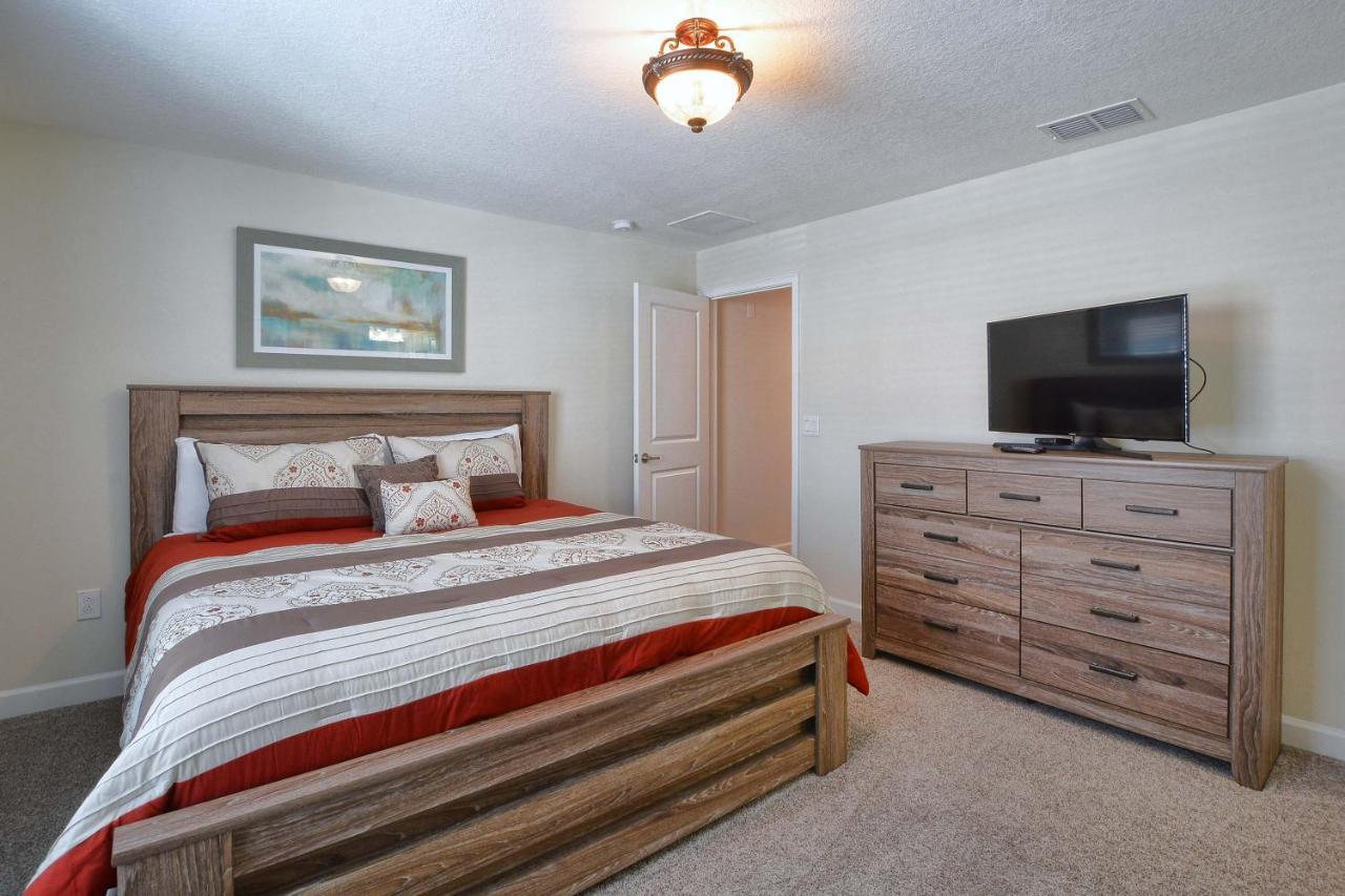 Storey Lake- 4 Bedroom Townhome W/spashpool-1616st Orlando
