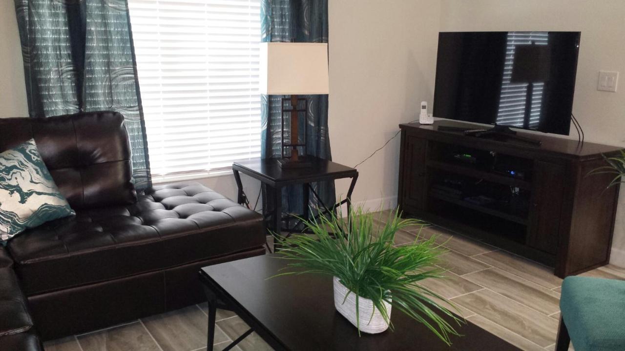 Holiday home Storey Lake- 4 Bedroom Townhome W/spashpool-1616st Orlando