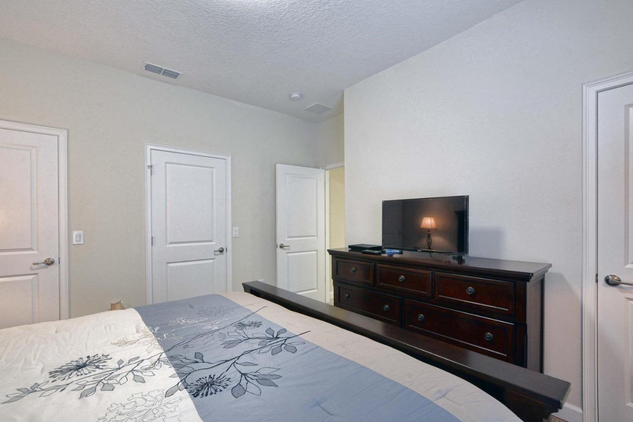 Storey Lake- 4 Bedroom Townhome W/spashpool-1616st Orlando
