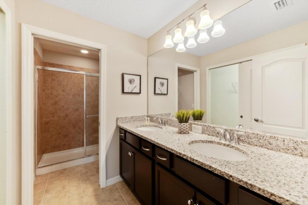 Windsor At Westside Luxury Pool Home