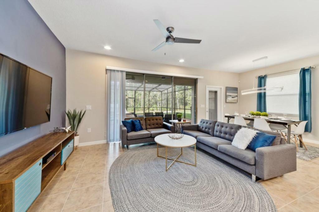 Windsor At Westside Luxury Pool Home *