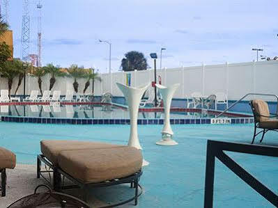 The M I-drive Near Universal 2* Orlando
