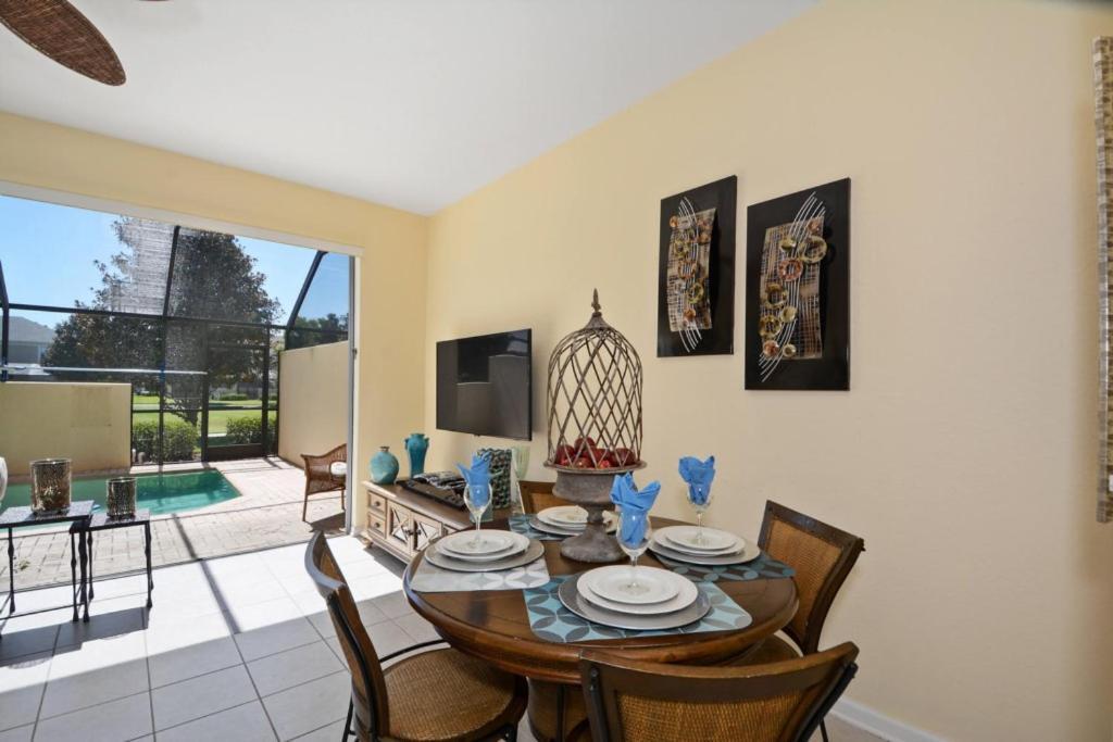 3 Bed 3 Bath W/ Private Pool - Near Holiday home Four Corners