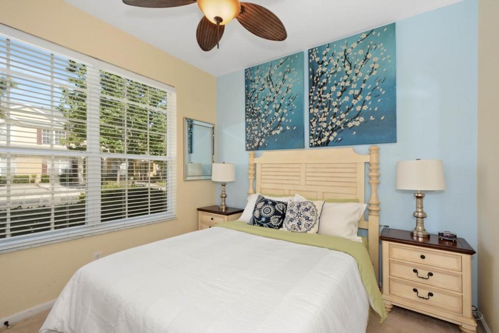 3 Bed 3 Bath W/ Private Pool - Near Holiday home Four Corners