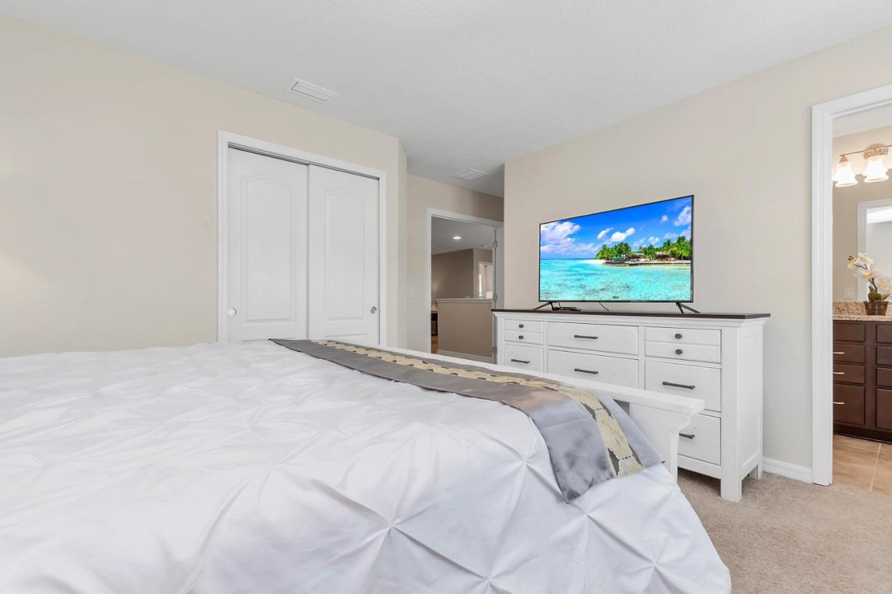 Modern Lakeview Wmovie Poolspa Holiday home