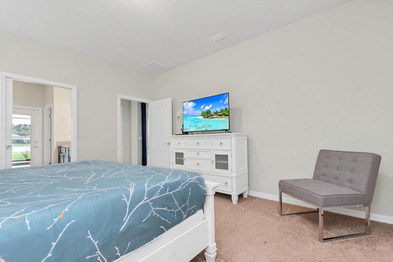 Modern Lakeview Wmovie Poolspa * Orlando
