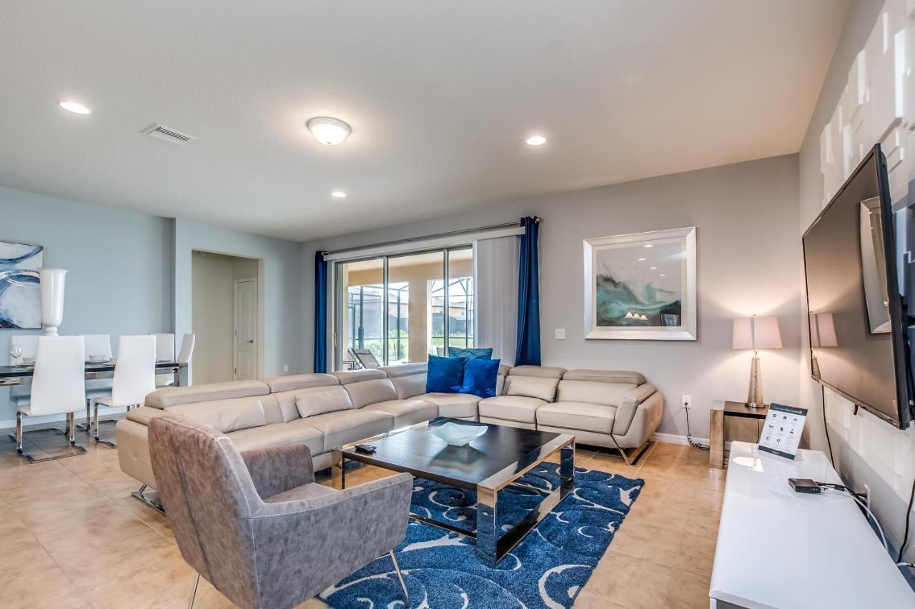 Modern Lakeview Wmovie Poolspa * Orlando