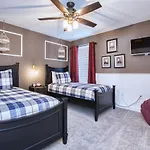 Storey Lake- 5 Bedroom Pool Home- 1666St