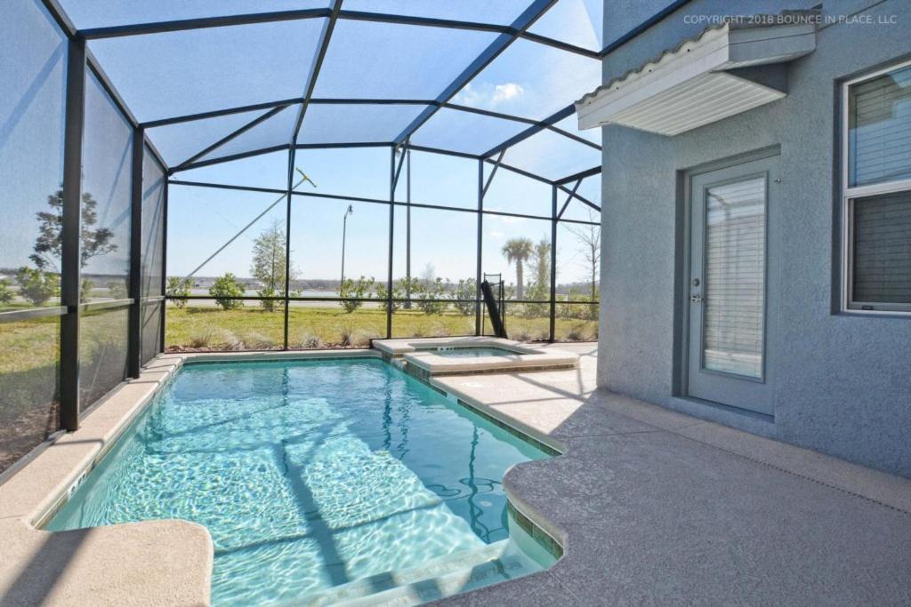 Storey Lake- 5 Bedroom Pool Home- 1666st Holiday home Orlando