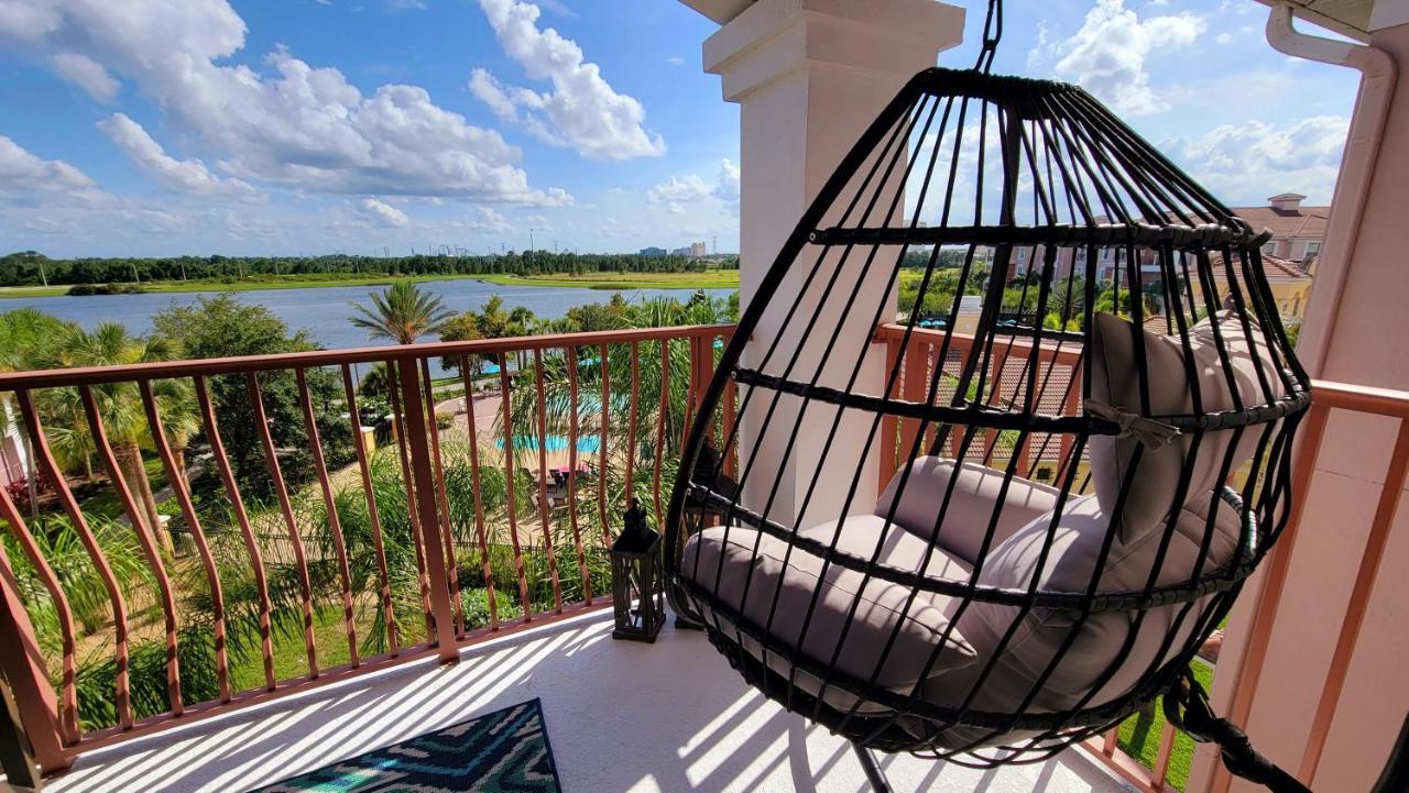 Floor With View Of Lake, Pool And Fireworks! Next To Convention Center! Apartment