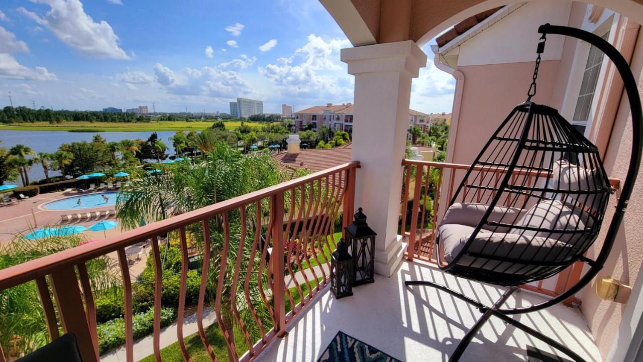 Floor With View Of Lake, Pool And Fireworks! Next To Convention Center! Apartment