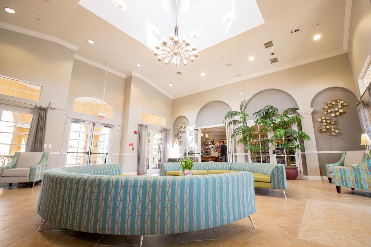 Floor With View Of Lake, Pool And Fireworks! Next To Convention Center! * Orlando