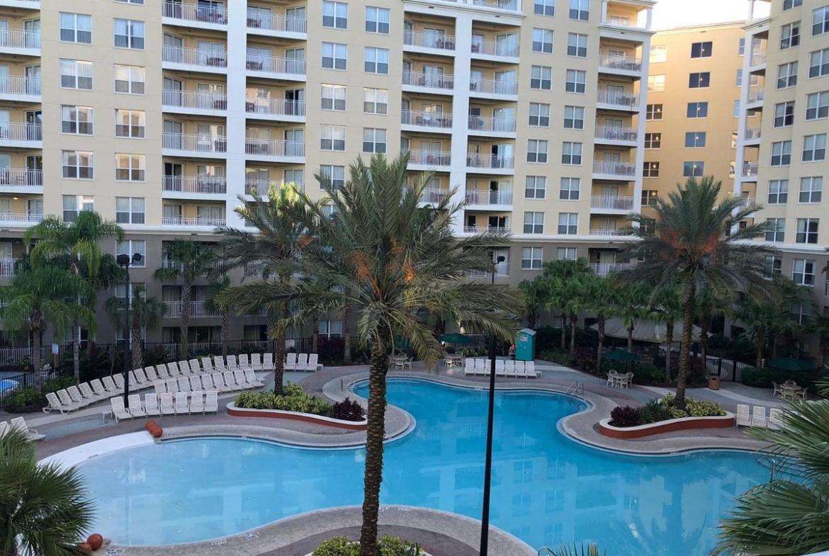 Resort Parkway - Kissimmee,fl 34747 *